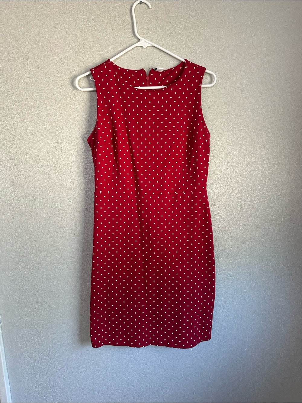 Old Navy Red Polka Dot Sleeveless Sheath Dress